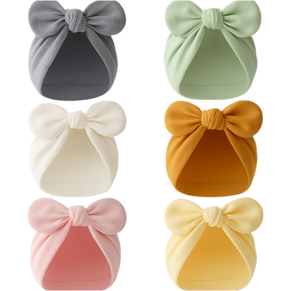 Geboorte muts met strikje (gepersonaliseerd)